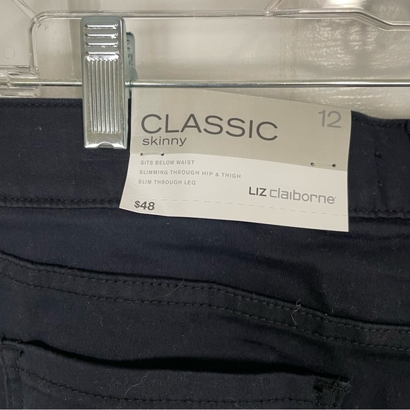 NWT‎ Liz Claiborne Black Classic Skinny Jeans Size 12 Flex Fit - Picture 9 of 14